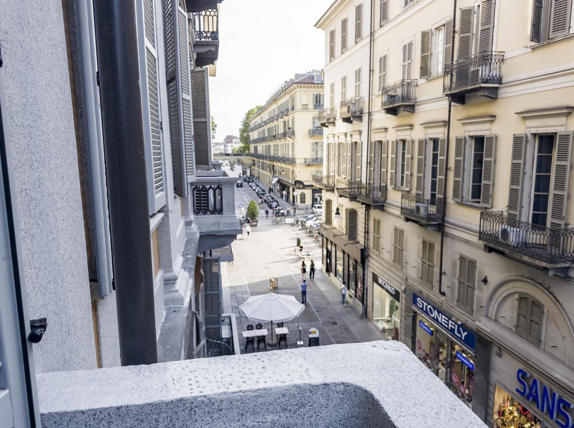 Casa Le 4 Arti - 86mq In Via Lagrange 43 Luxury Apartamento Turim